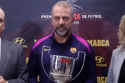 صحبت‌های فلیک پس از بردن جایزه ویژه: باید تا آخر فصل بجنگیم