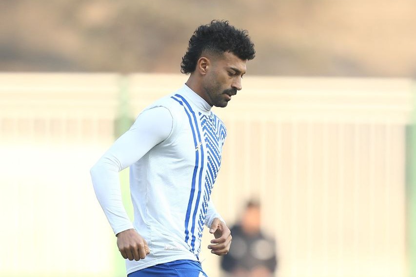 بعد از 51 روز؛ رضاییان با بازوبند وارد زمین شد