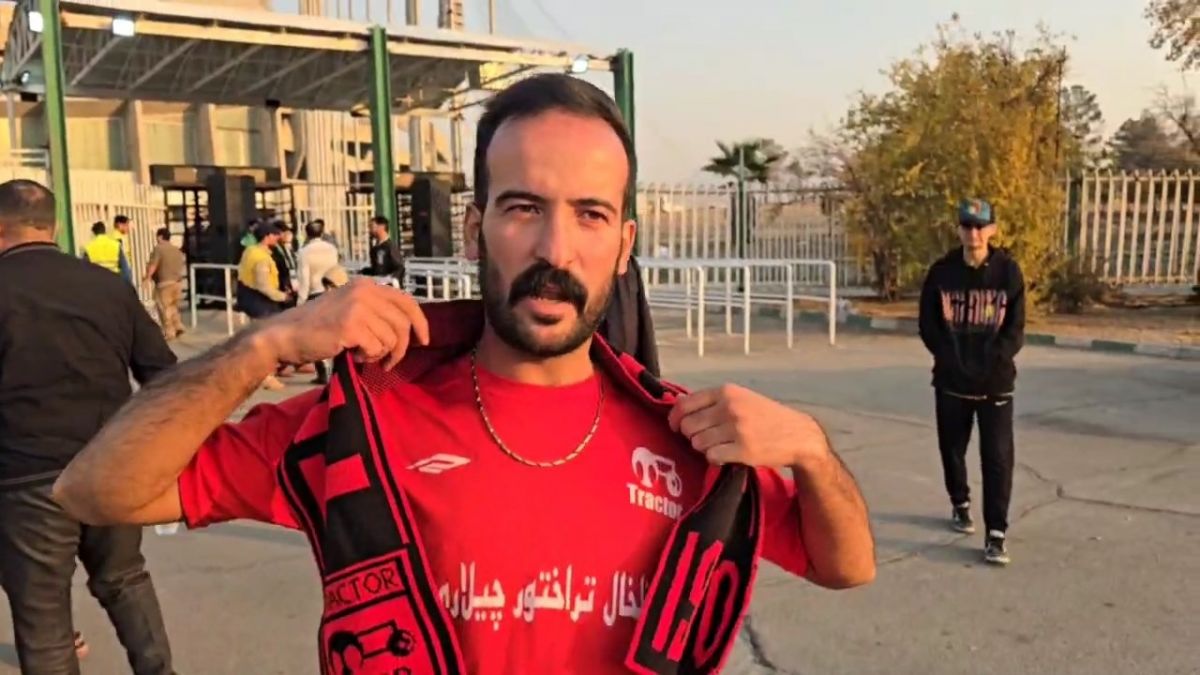 گفت و گو با هواداران استقلال و پادیاب خلخال قبل از شروع بازی