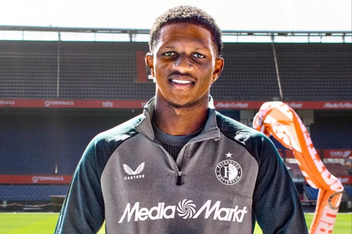 رقابت منچسترسیتی و بایرن‌مونیخ بر سر مدافع آینده‌دار فاینورد