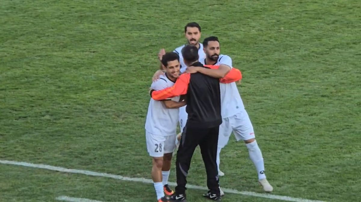 گل اول برق شیراز به هوادار توسط احمدرضا دهداری از زاویه دوربین فوتبالی