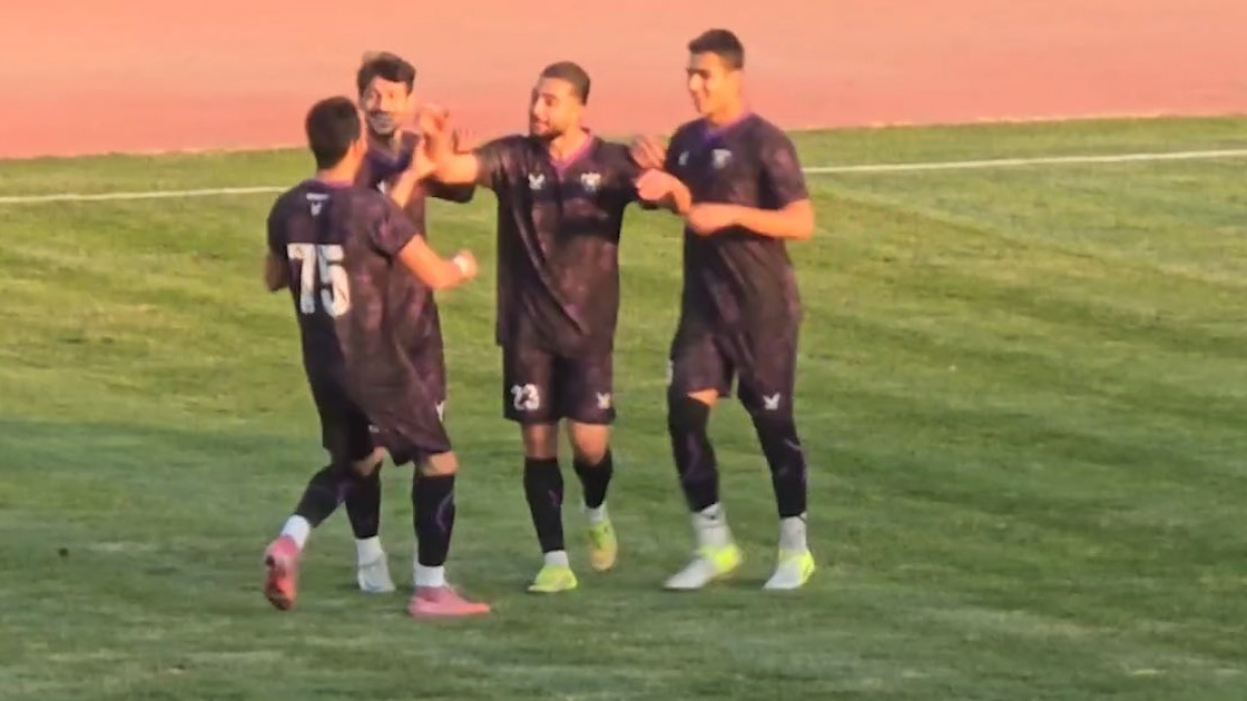 گل سوم هوادار به برق شیراز توسط حسین رنجبر از زاویه دوربین فوتبالی