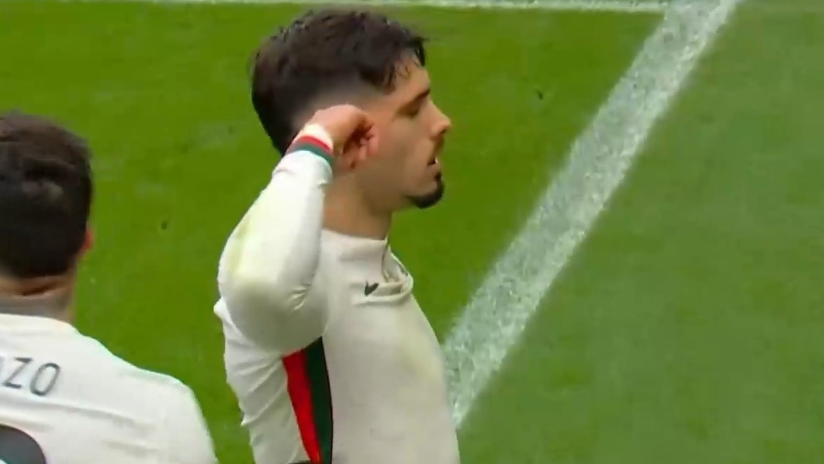 گل اول چلسی به برنلی (پدرو نتو)