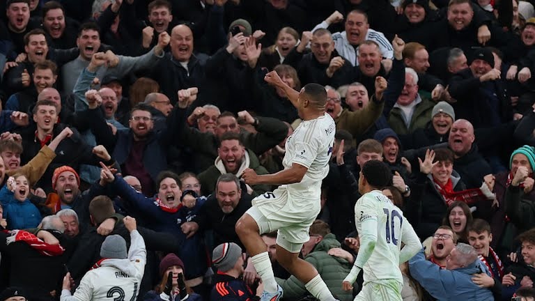 گل اول ناتینگهام فارست به لیورپول (موریلو)