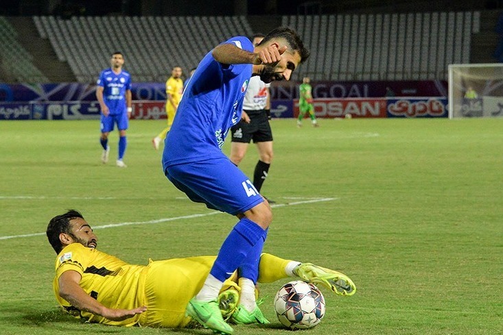 مدیر تیم استقلال خوزستان: ورود لیدرها به رختکن؟ همه چیز در حد یک گفتمان بود!