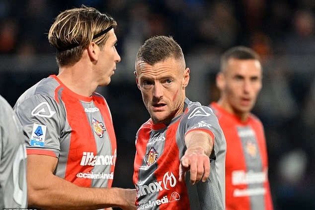 اقدام جالب جیمی واردی در حمایت از همسرش (عکس)