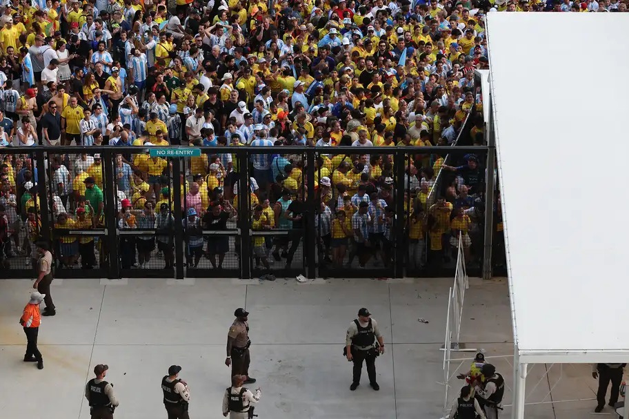 غرامت تاریخی مسئولان برگزاری فینال کوپا آمریکا به هواداران