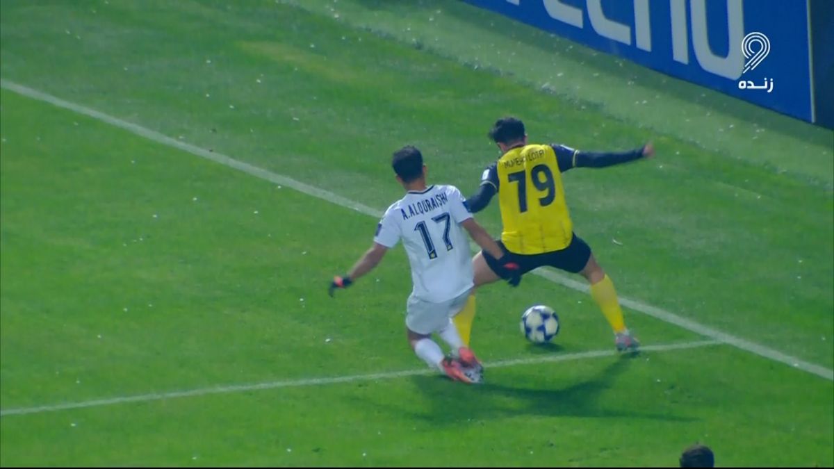 صحنه مشکوک به پنالتی برای سپاهان