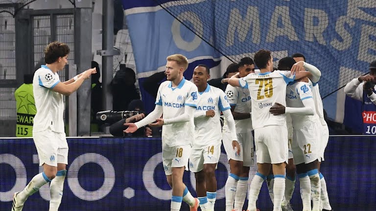 خلاصه بازی مارسی 2-1 نیوکاسل (دبل اوبامیانگ)