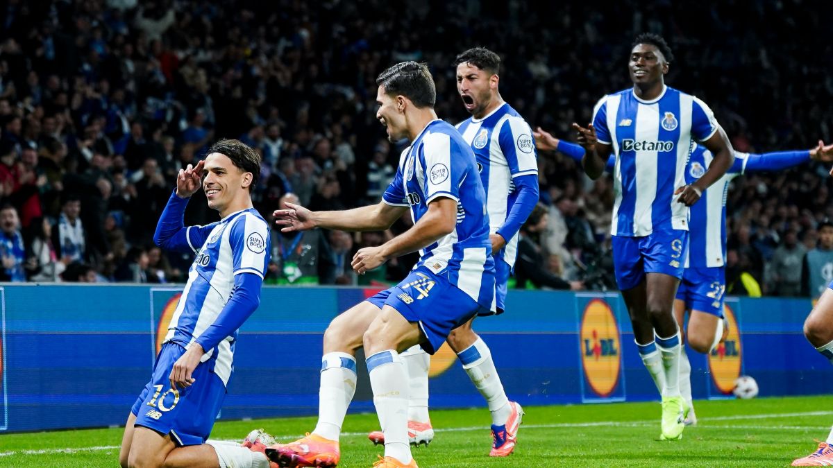 گل اول پورتو به نیس (ویگا در ثانیه 18)