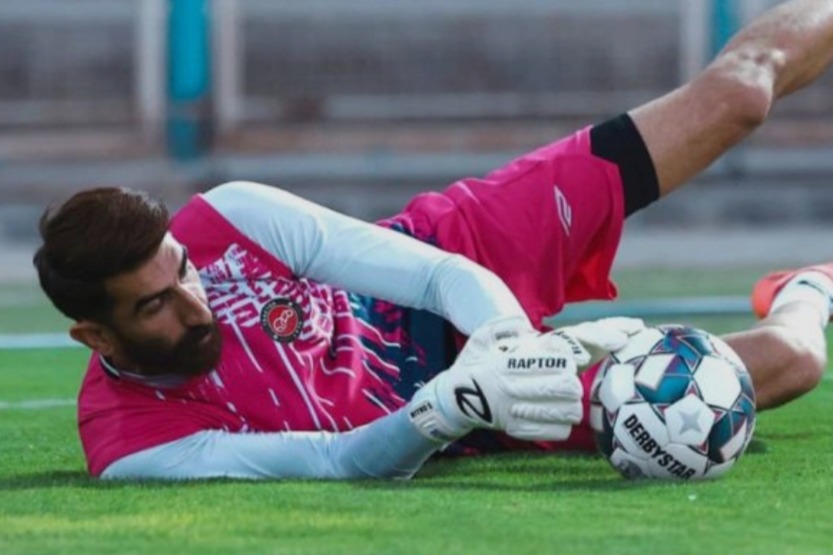 حرکت آکروباتیک بیرانوند پیش از دیدار با صدرنشین! (عکس)