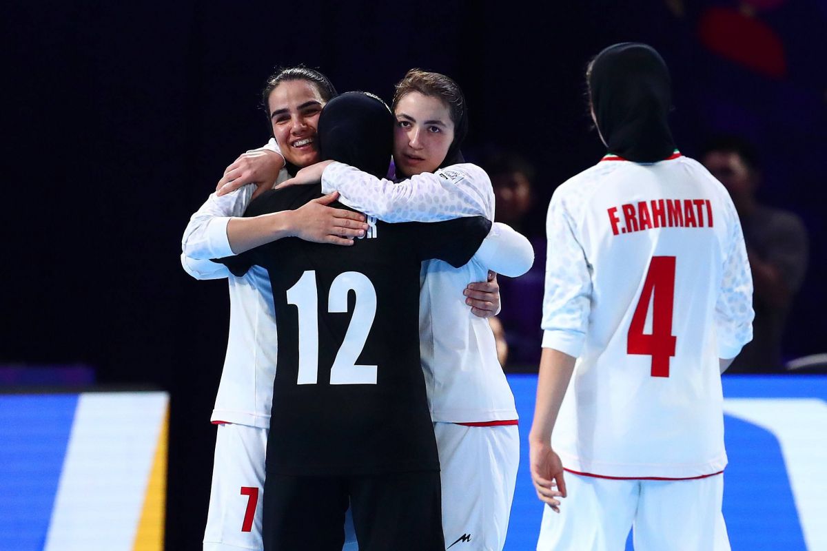 در انتظار معجزه؛ ۸ آذر دوباره خاص میشود؟