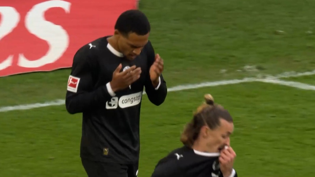 گل اول سن پائولی به بایرن مونیخ (هونتدجی)