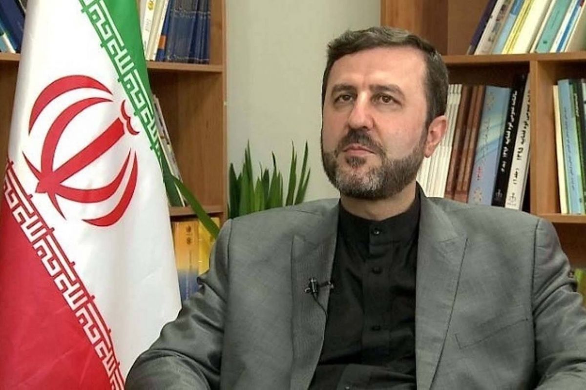 معاون وزیر خارجه: فدراسیون فوتبال تصمیم درستی گرفت