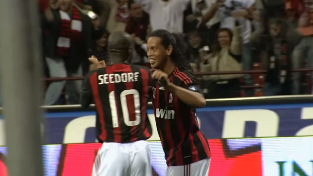 اولین گل رونالدینیو بعد از پیوستن به میلان در مقابل اینتر