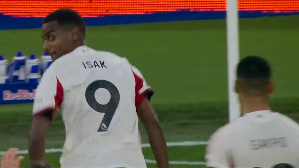 گل اول لیورپول به وستهام (الکساندر ایساک)