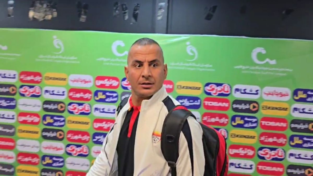 حواشی خروج بازیکنان استقلال و داور و بازیکنان فولاد از ورزشگاه شهر قدس