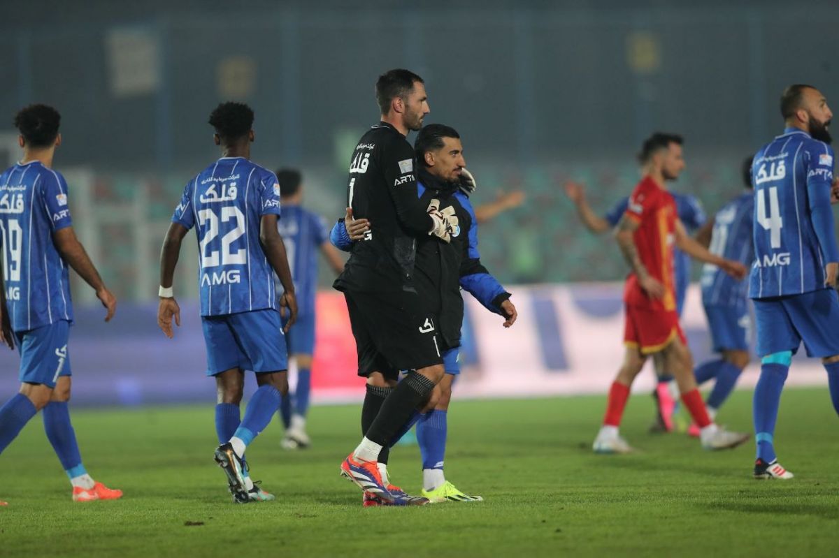 ۱۰ نکته از استقلال – فولاد؛ این ویژگیِ تیمِ قهرمان است!