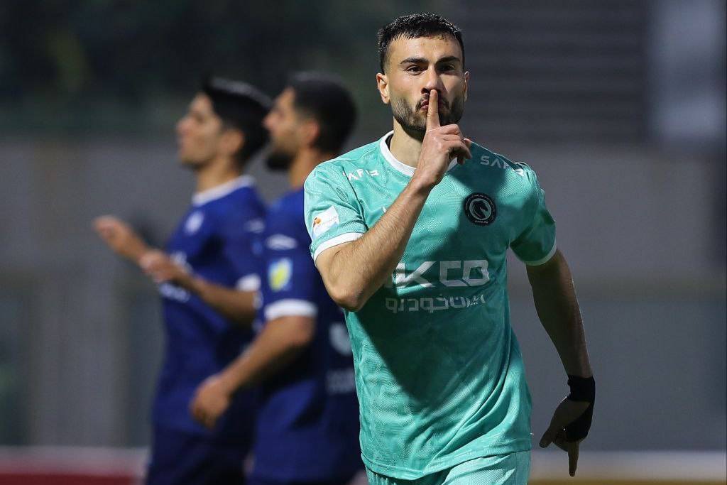 پیکان 1 - گل گهر 0 / پیکان در سیرجان سه امتیاز گرفت؛ گل‌گهر باز هم لغزید