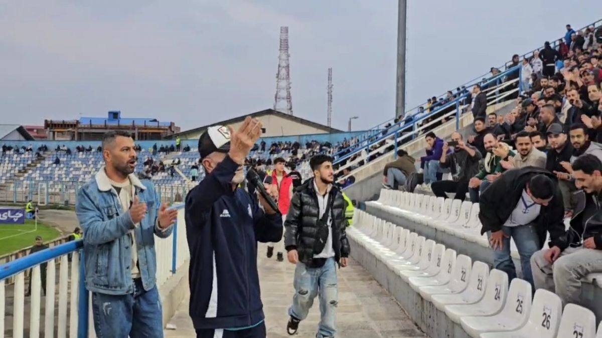 حال و هوای شاد ورزشگاه سیروس قایقران پیش از تقابل ملوان و مس رفسنجان
