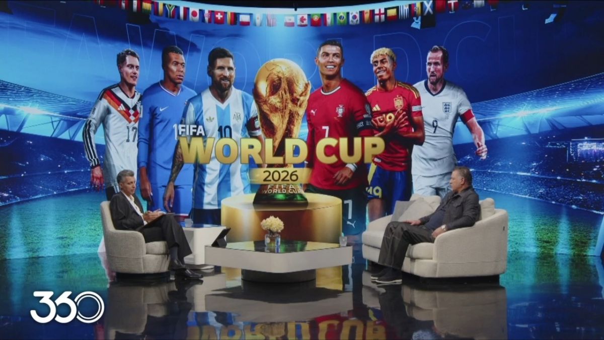 علی دایی: بازیکنان تیم ملی باید خودشان را به مردم نزدیک کنند