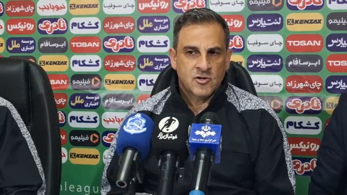 صاحب جمعی مربی مس رفسنجان: از هواداران عذرخواهی میکنم