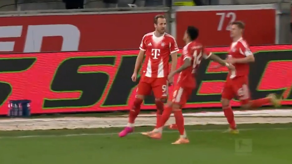 گل چهارم بایرن مونیخ به اشتوتگارت (دبل هری کین)