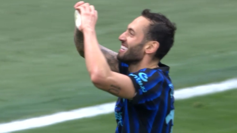 گل سوم اینتر به کومو (هاکان چالهان اوغلو)