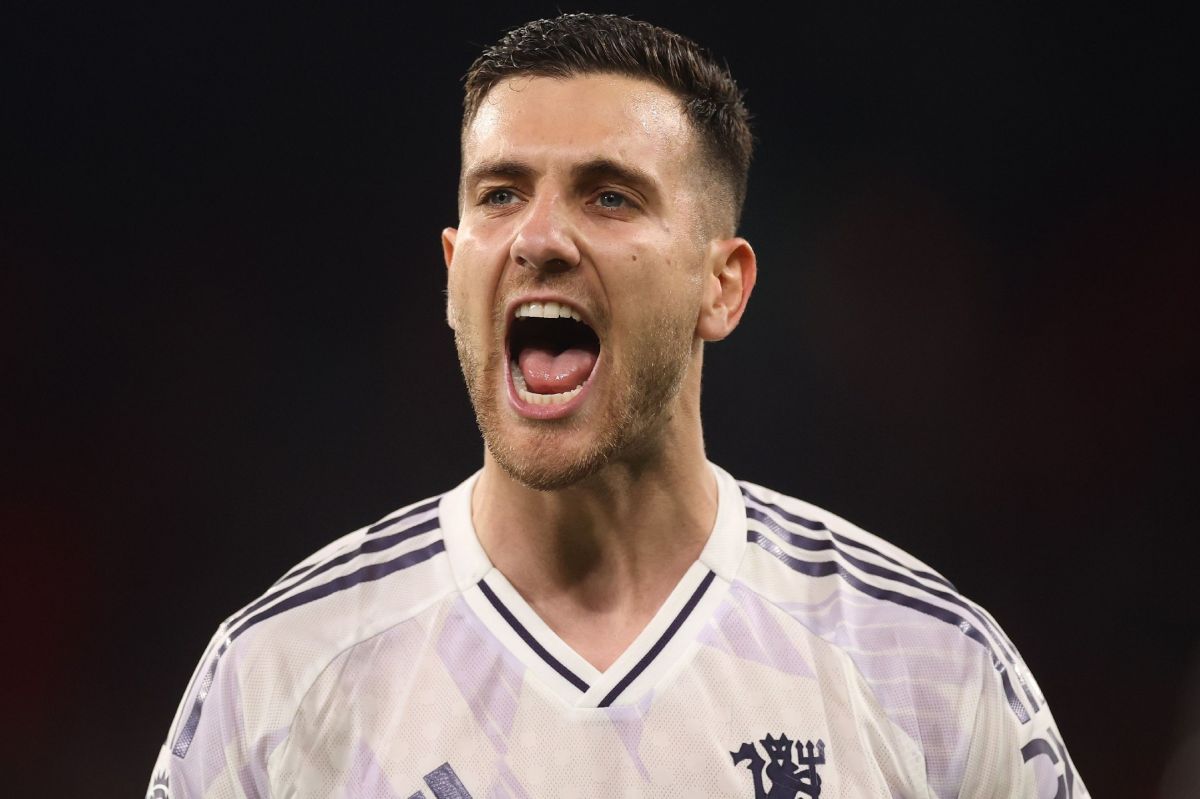 ستاره منچستریونایتد: باید با خشم بازی کنیم و برنده شویم