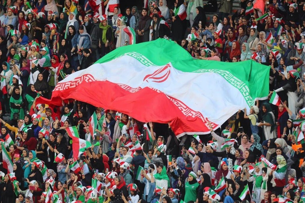 حمایت ستاره پیشین چلسی از هواداران ایرانی؛ فوتبال را گروگان سیاست نکنید