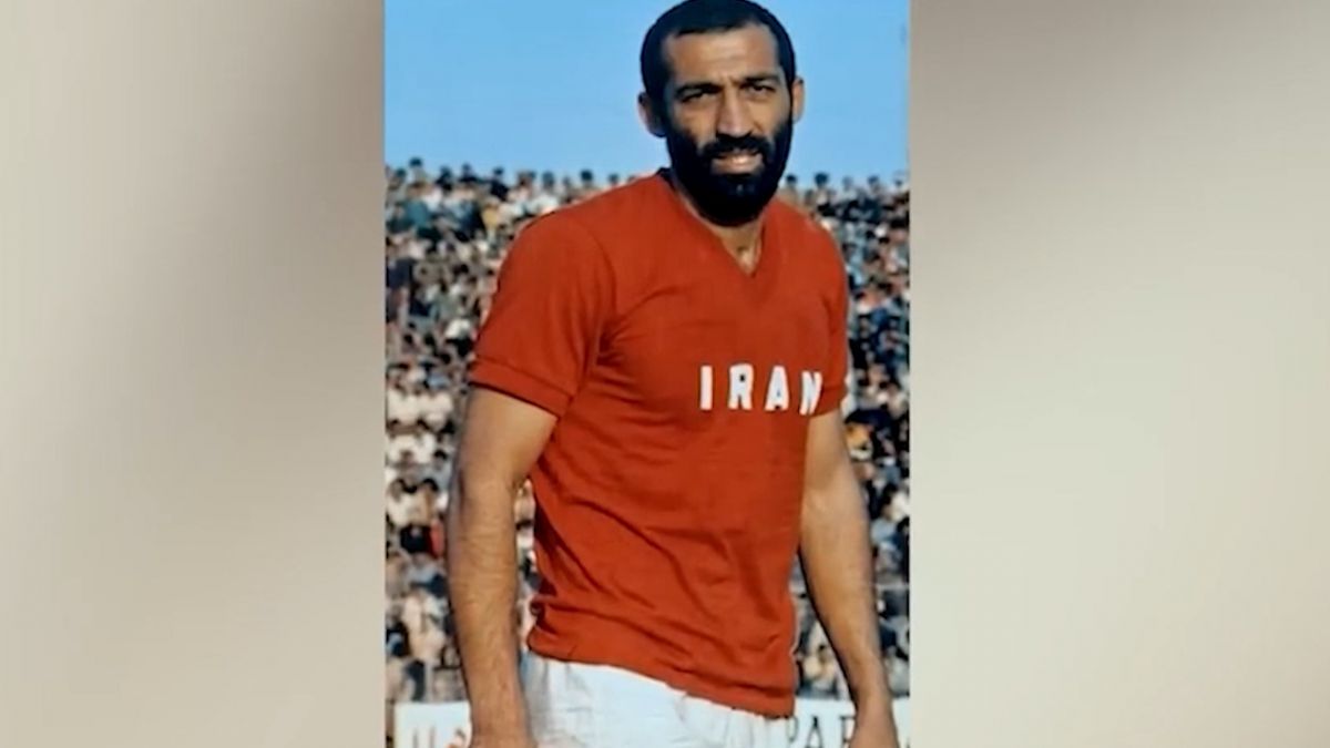 محمد دادگان: دفاع راست بودم، یک کارت زرد در فوتبالم نگرفتم