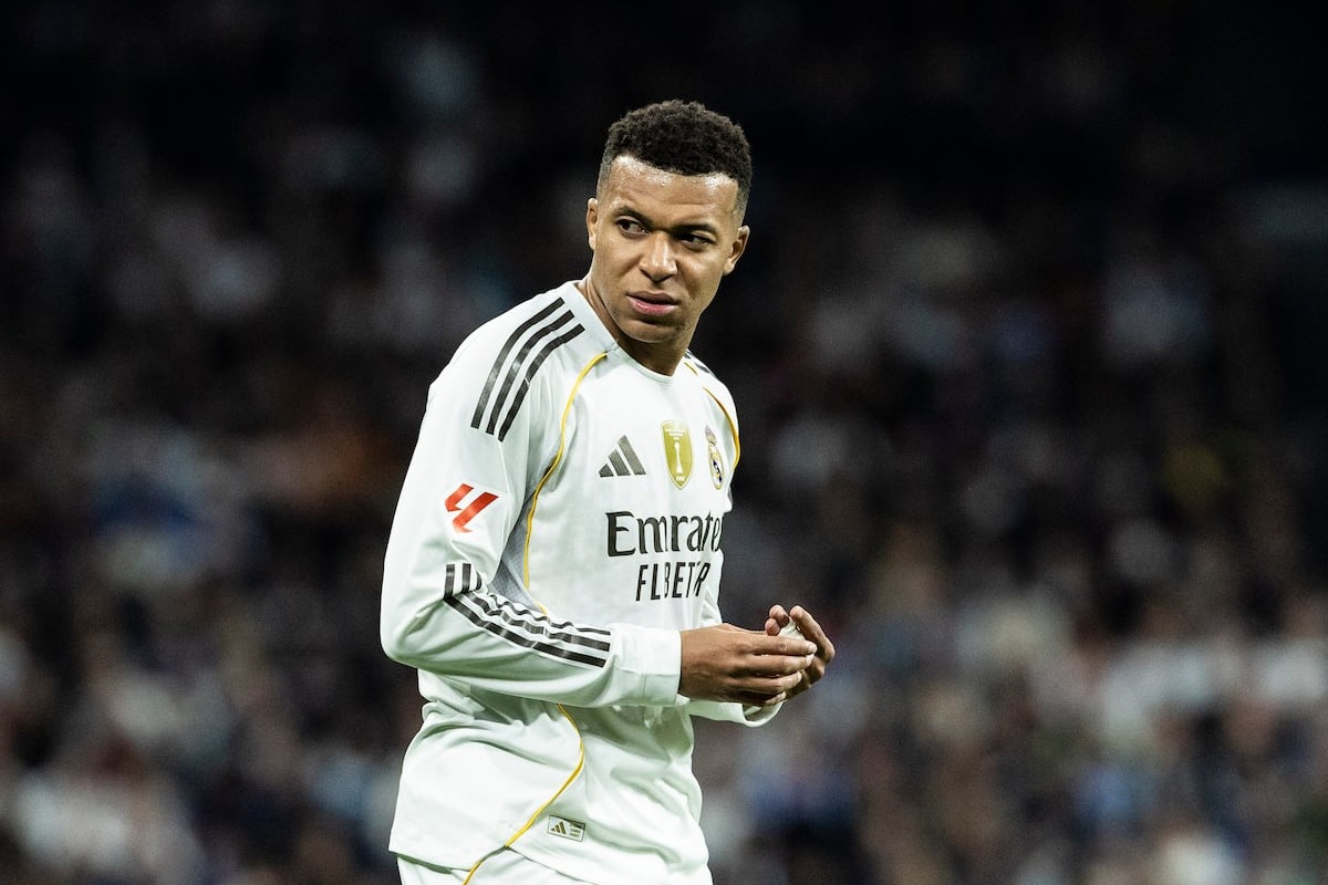 انگشت امباپه مقابل سلتاویگو شکسته است