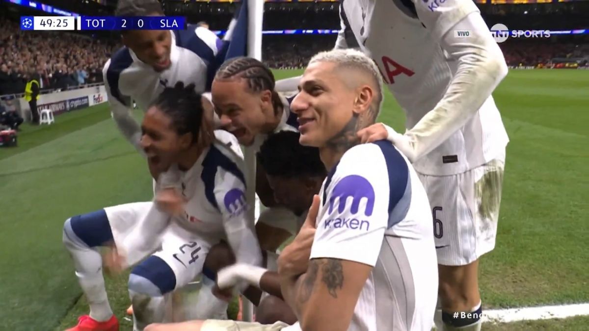 گل دوم تاتنهام به اسلاویا پراگ (محمد کودوس)