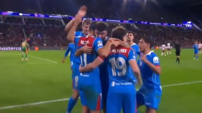 گل دوم اتلتیکو مادرید به آیندهوون (هانکو)