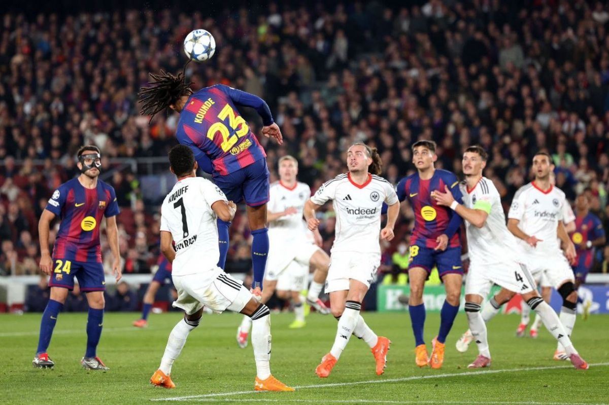 عملکرد درخشان ژول کنده در پیروزی بارسلونا مقابل اینتراخت فرانکفورت