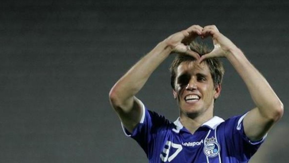 «فوتبالی» و گلهای برتر استقلال به ملوان؛ مجموعه شوتهای زیبا (ویدیو)