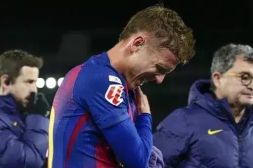 بازیکن مصدوم بارسلونا با ظاهری نگران کننده (عکس)