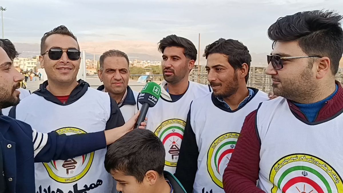 گفت و گو با هواداران فجرسپاسی قبل از دیدار با چادرملو