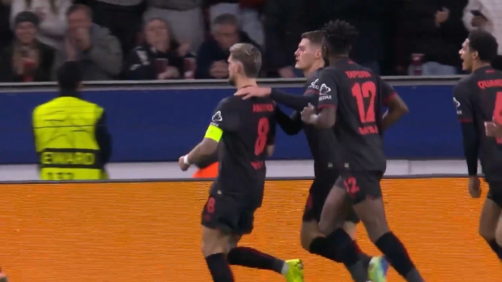 گل اول بایرلورکوزن به نیوکاسل (رابرت آندریخ)