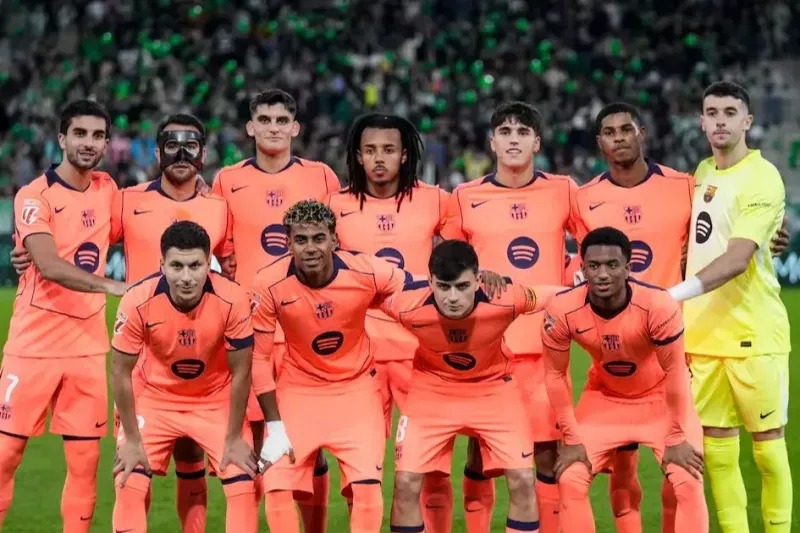 تقابل بهترین و بدترین در بازی امشب بارسلونا