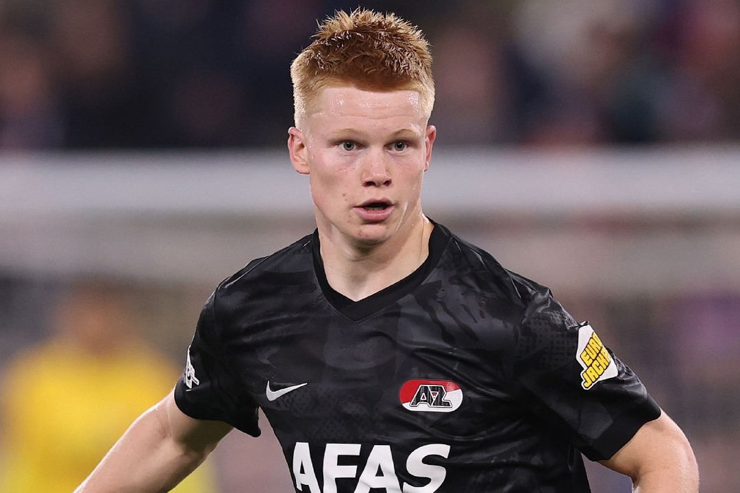 پیشی گرفتن غول انگلیسی از رقبا در مسیر جذب پدری هلندی