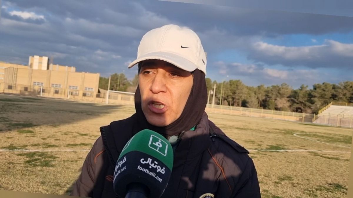 صحبتهای سرمربی و مربی بانوان سپاهان بعد از تساوی مقابل گل گهر