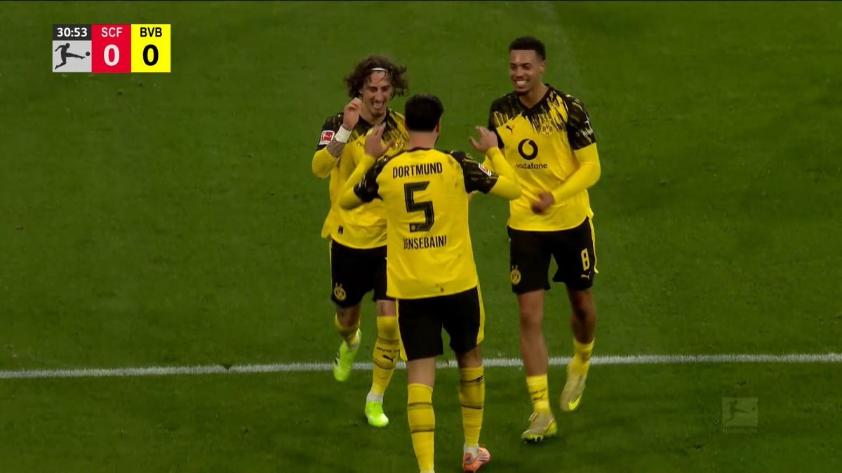 گل اول دورتموند به فرایبورگ (بن سبعینی)