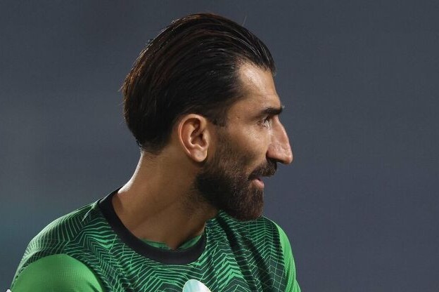 بیرانوند توپ را به زمین سپاهان انداخت؛ تراکتور مدعی نیست!