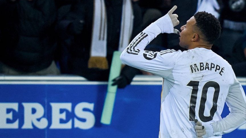 نقش مستقیم کیلیان امباپه در ۶۵٪ گلهای کهکشانیها!