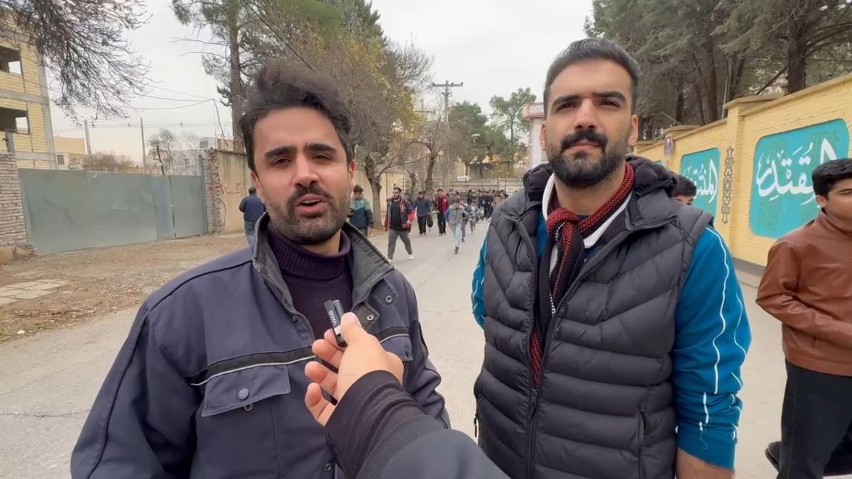 گفت و گو با هواداران خیبر و استقلال در خرم آباد