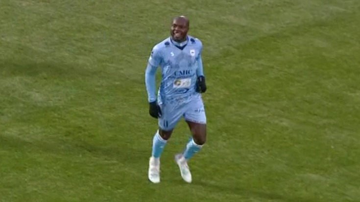 گل اول چادرملو اردکان به استقلال خوزستان (رنه بوبو)