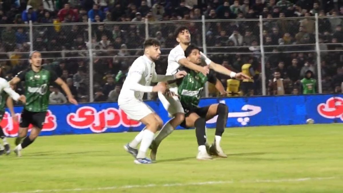 باشگاه خیبر با انتشار این ویدیو به عدم اعلام خطای پنالتی بازیکن استقلال اعتراض کرد