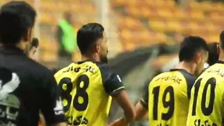 گل سه امتیازی محمد عسکری مقابل فولاد از زاویه دوربین باشگاه سپاهان