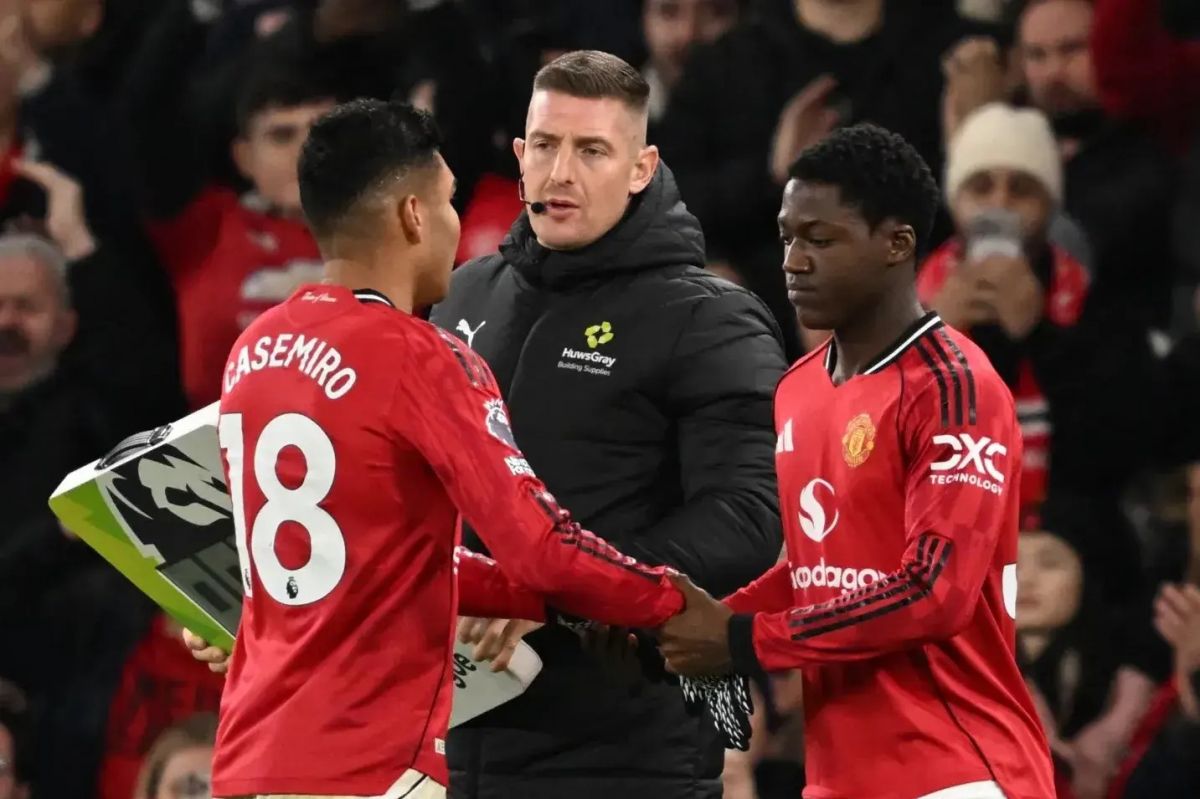 سوتی دادن کاسمیرو روی نمیکت منچستریونایتد